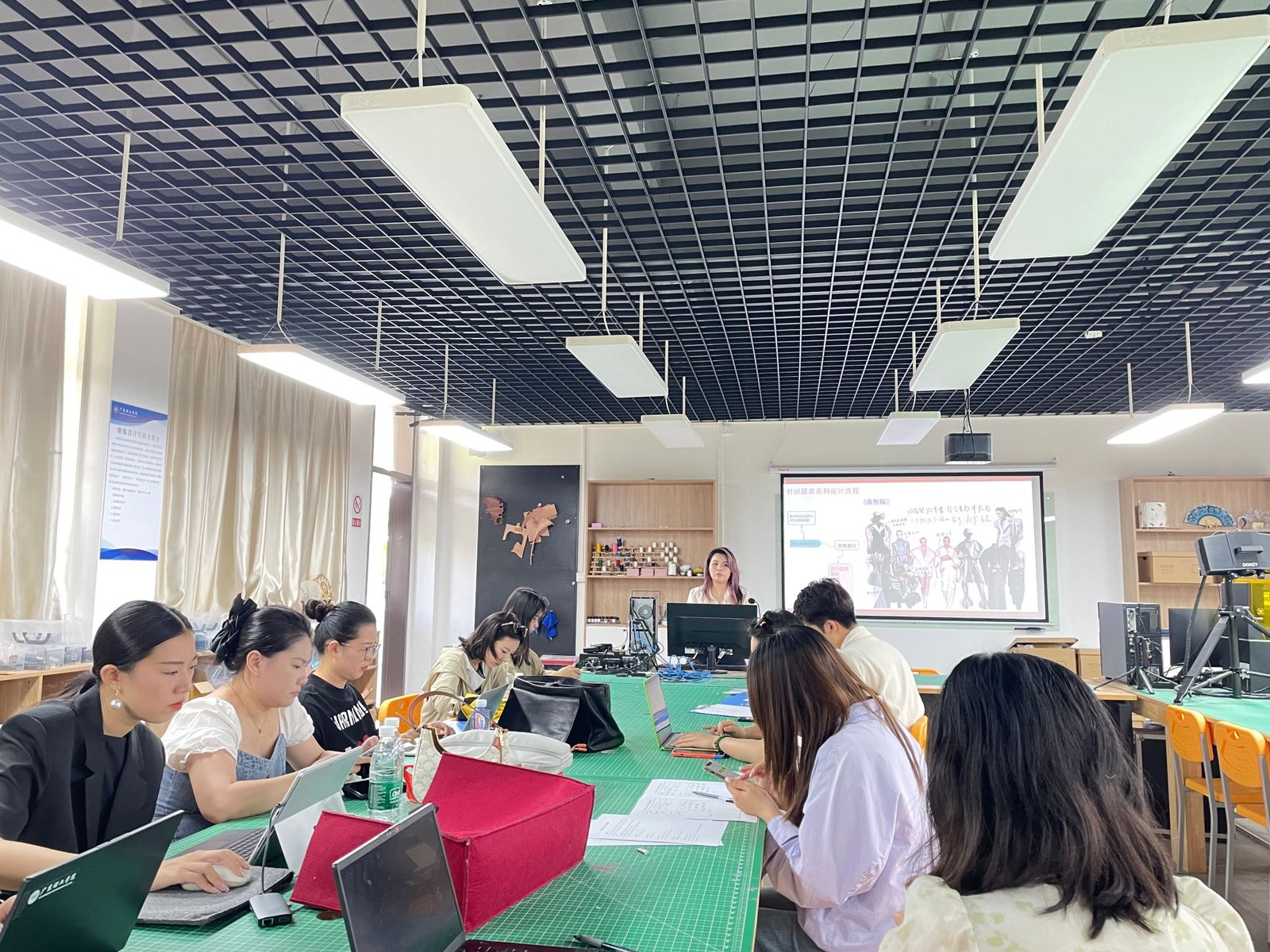 Expert collaboration for Knitwear Quality Standards